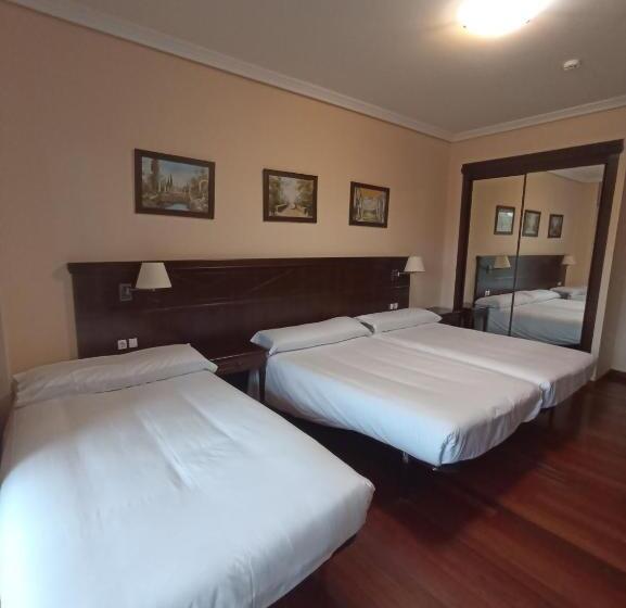 컴포트 트리플 룸, Pazo De Monterrei