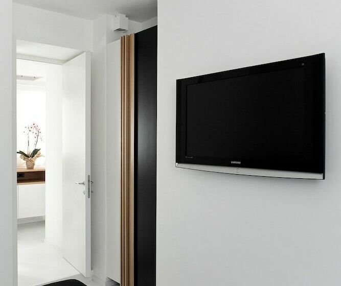 سوییت لوکس, Sora Luxury Inn