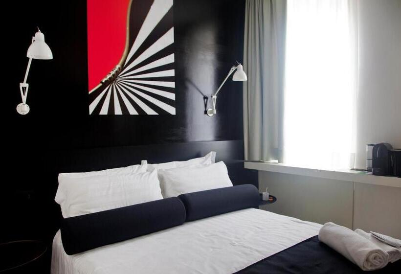 اتاق اکونومی, Sora Luxury Inn