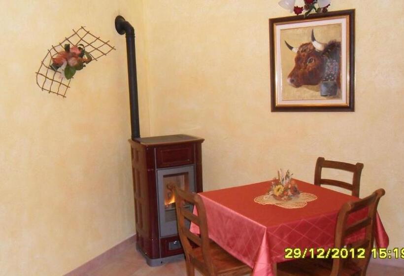 חדר סטנדרט עם מרפסת, Affittacamere Les Noyers