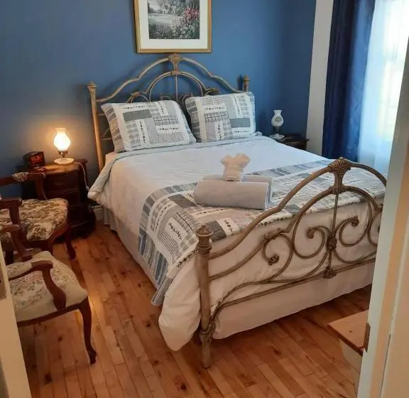 Sviitti 2 Makuuhuonetta, Au Coeur De Magog B&b