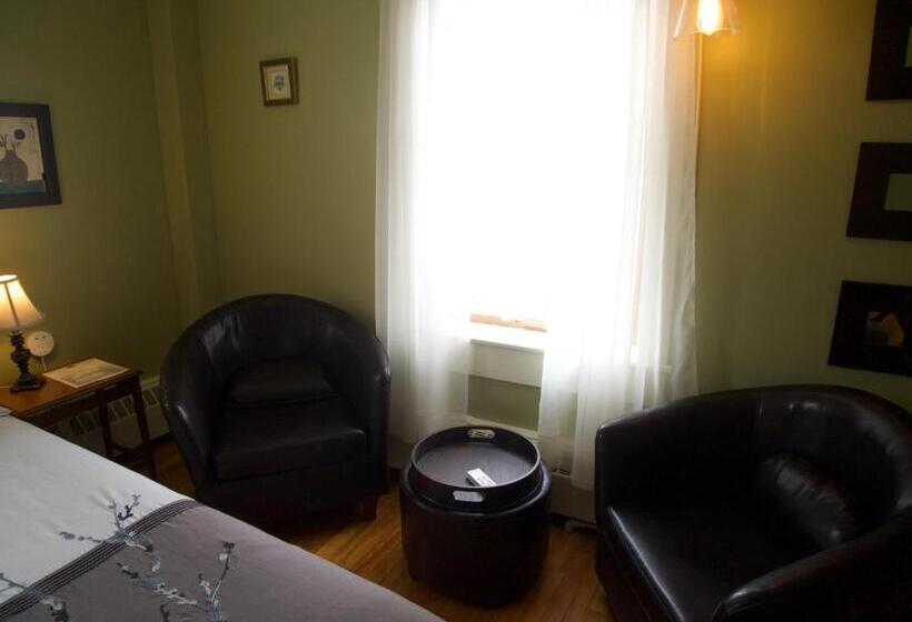 Номер Стандарт, Au Manoir De La Rue Merry