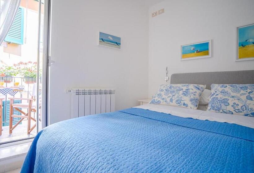 اتاق استاندارد با بالکن, Solemare