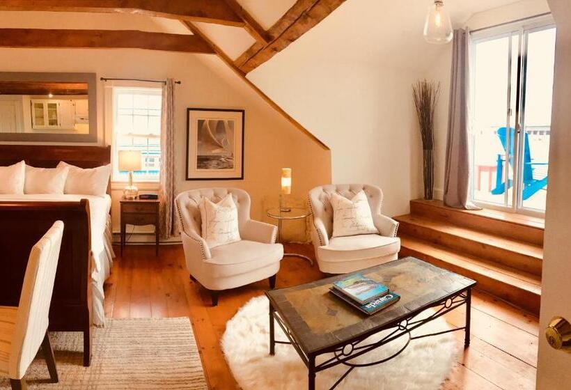 キングサイズベッドのデラックススイート, Treadwell Inn