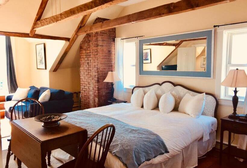 جناح ديلوكس سرير كينج, Treadwell Inn