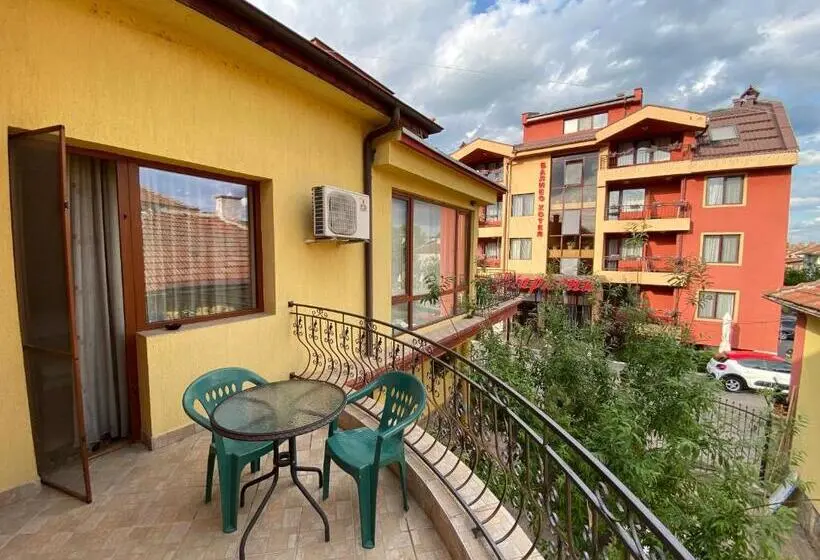 デラックスルーム, Family Hotel Kavrakovi