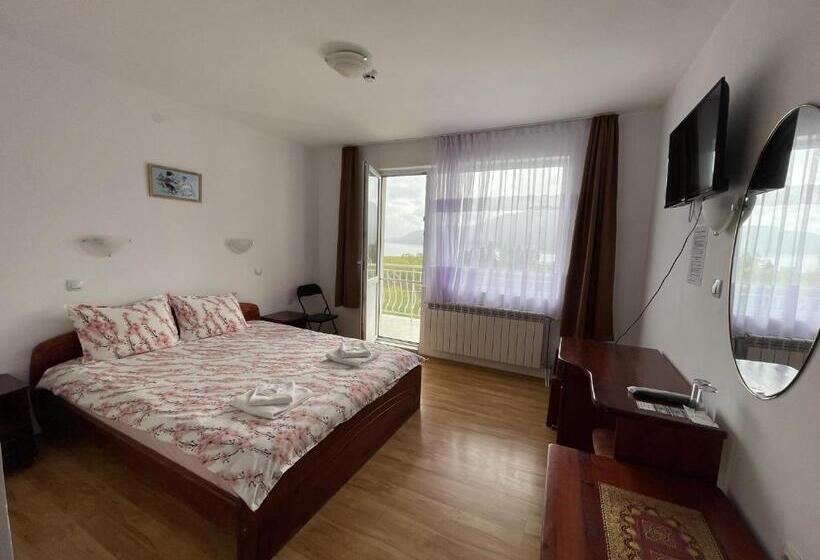 标准间带阳台, Family Hotel Panorama