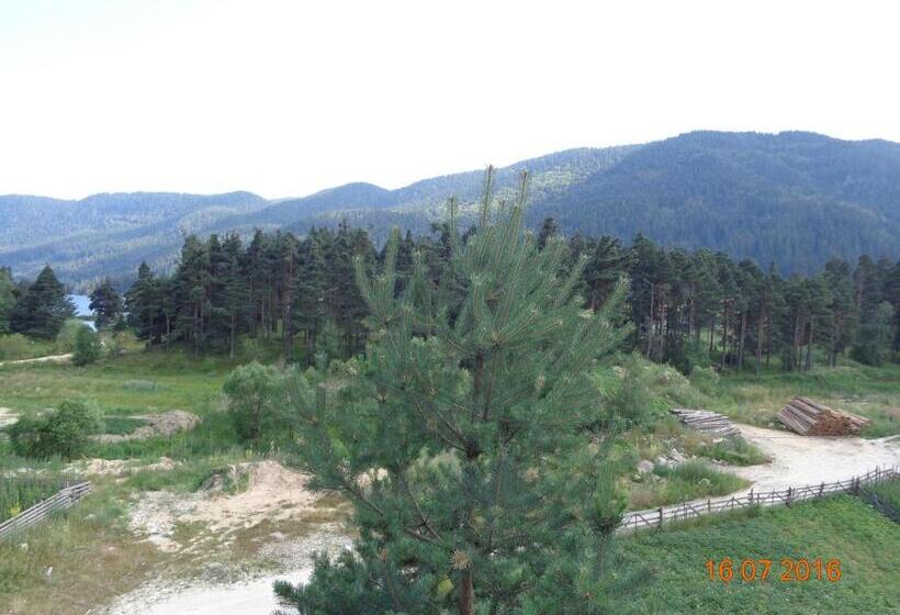 Трехместный Номер Стандарт с Балконом, Family Hotel Panorama