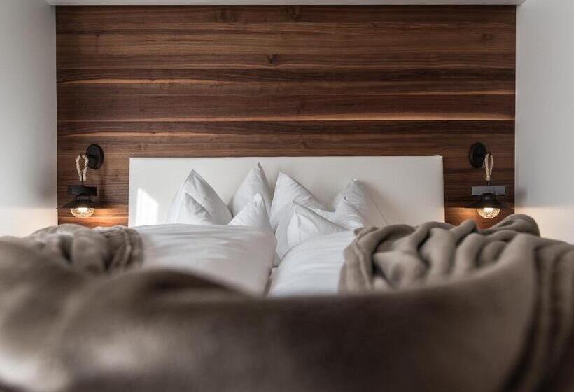اتاق لوکس, B&b Feldmessner