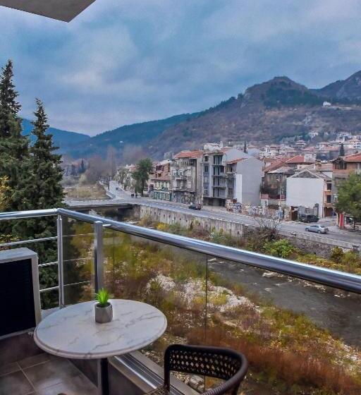 マウンテンビュースタンダードルーム, Central Guest Rooms