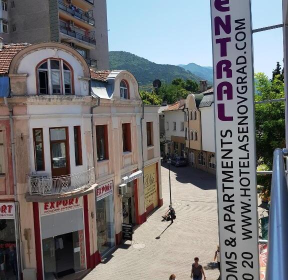 テラス付き１ベッドルームアパートメント, Central Guest Rooms