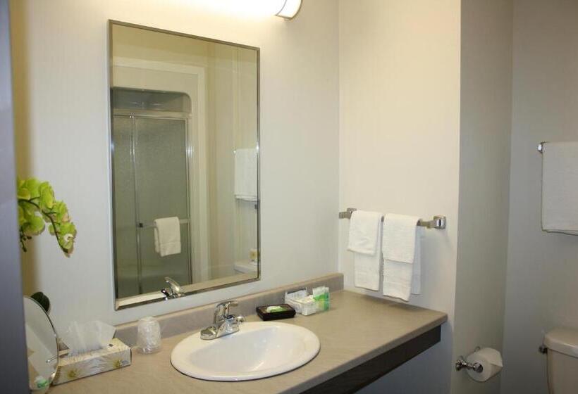 סוויטה, Crossroads Inn & Suites