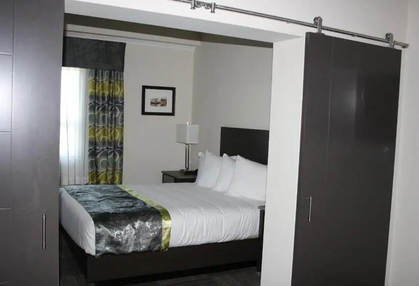 スイート, Crossroads Inn & Suites
