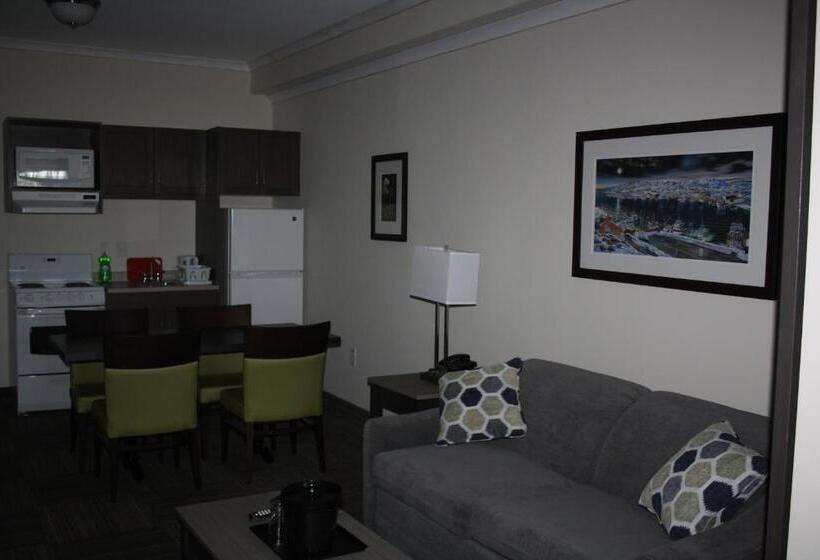 סוויטה, Crossroads Inn & Suites