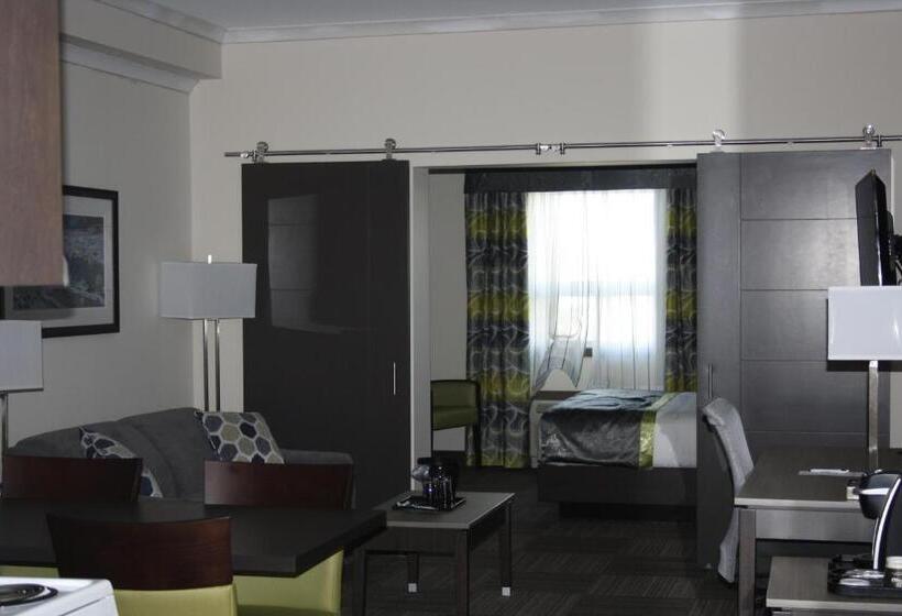 סוויטה, Crossroads Inn & Suites