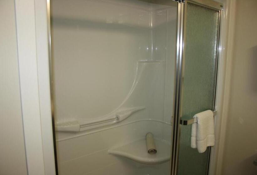 Номер Стандарт, Crossroads Inn & Suites