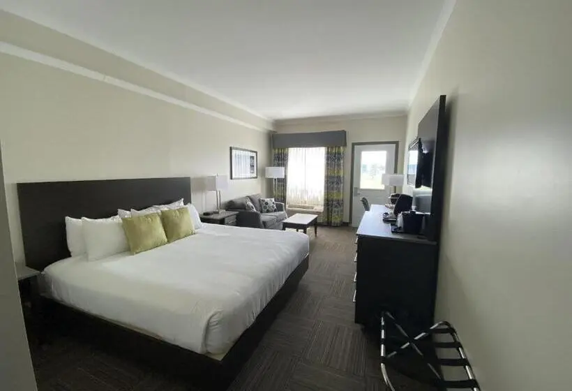 キングサイズベッドのスタンダードルーム, Crossroads Inn & Suites