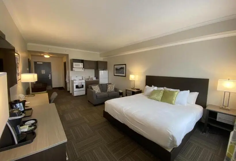 ジュニアスイート, Crossroads Inn & Suites