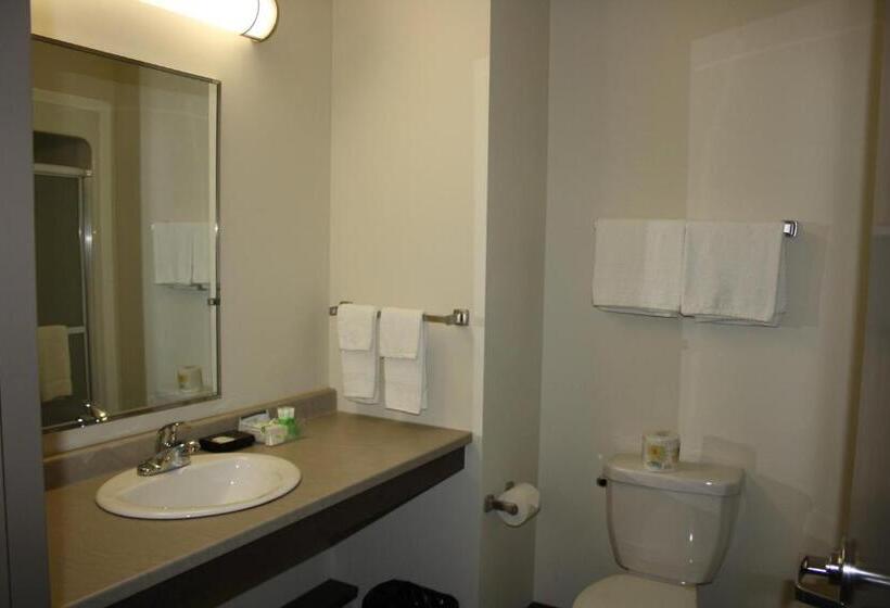 סוויטת ג'וניור, Crossroads Inn & Suites