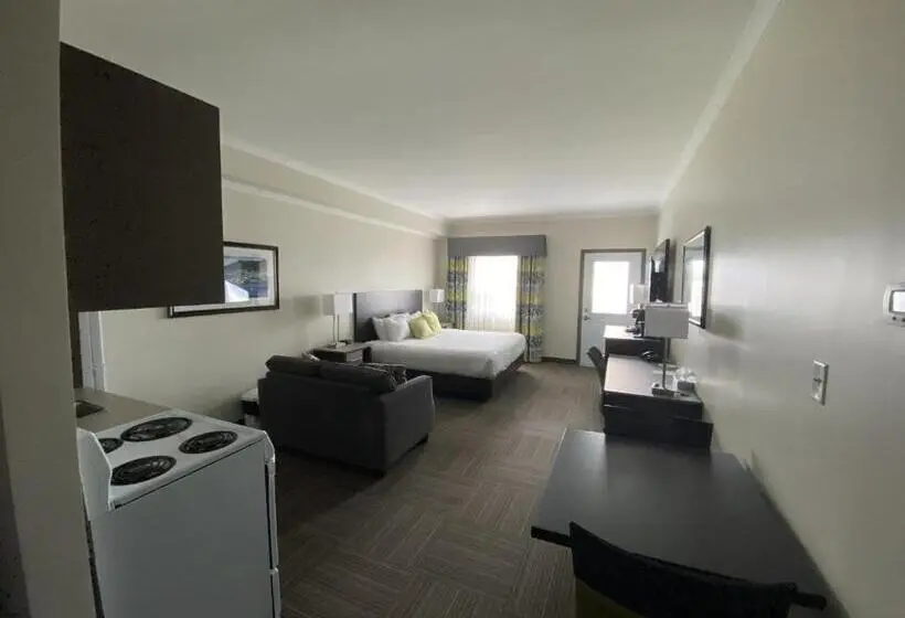 ジュニアスイート, Crossroads Inn & Suites