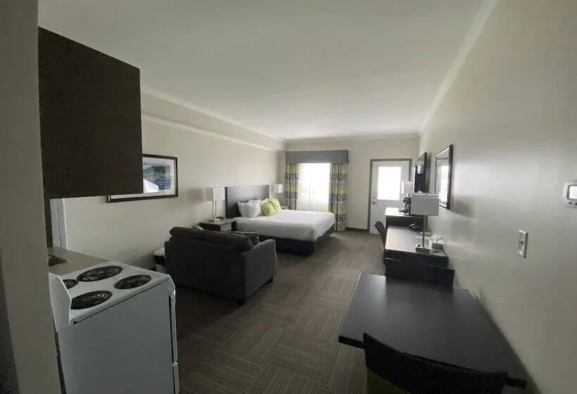 ジュニアスイート, Crossroads Inn & Suites