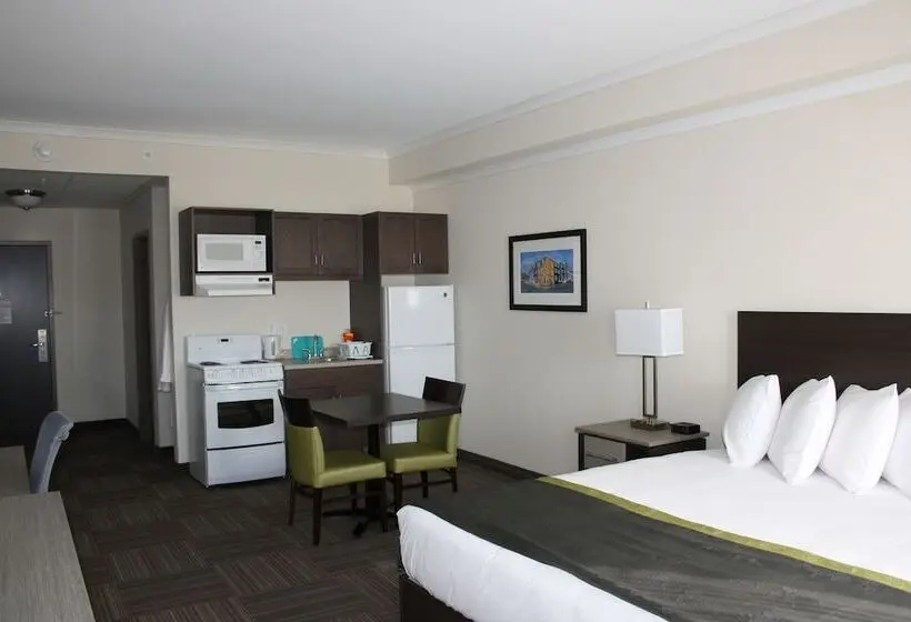 ジュニアスイート, Crossroads Inn & Suites