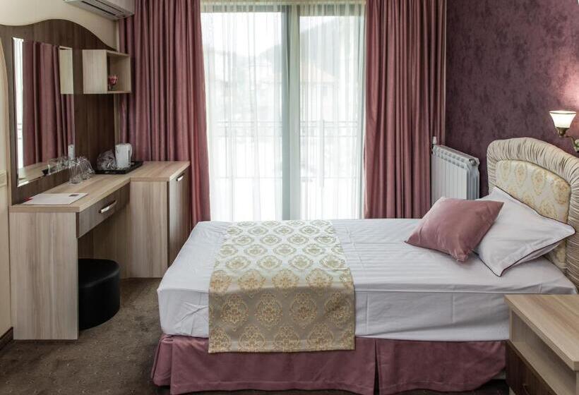 バルコニー付きスタンダードルーム, Emmar Zlatograd