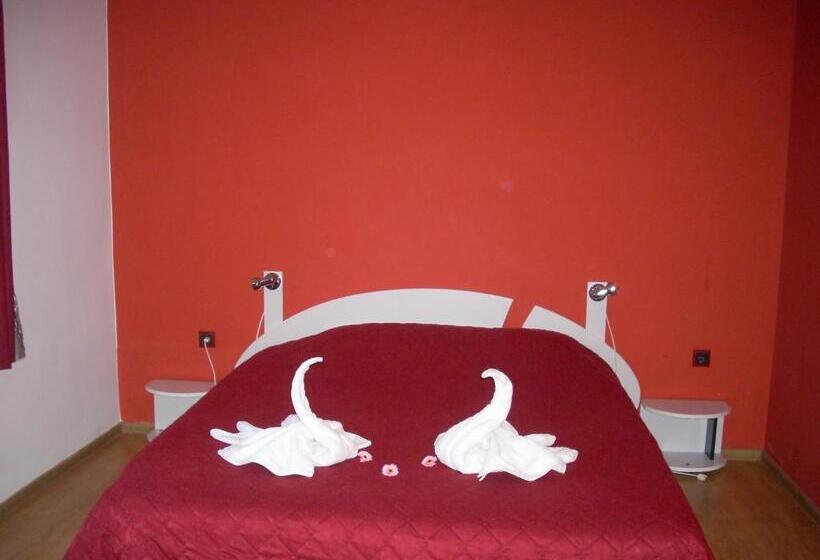 חדר סטודיו סטנדרד, Gelov