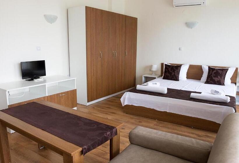 Huoneisto 1 Makuuhuone Terassi, хотел перла