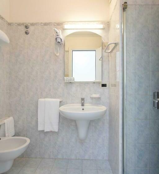 스탠다드 룸 측면 바다 전망, Mirafiori