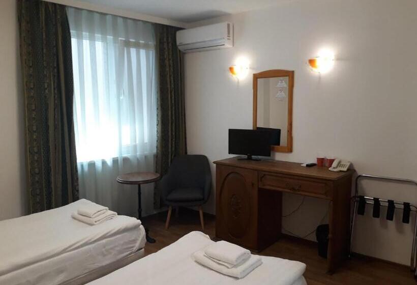 اتاق استاندارد, Three Dolphins Hotel With Rooftop Terracе