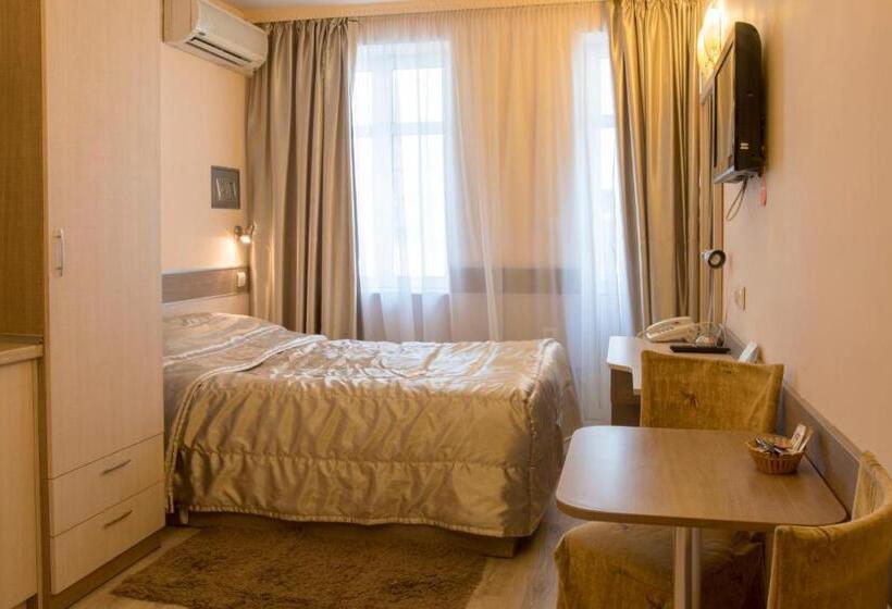 استودیوی لوکس, Three Dolphins Hotel With Rooftop Terracе