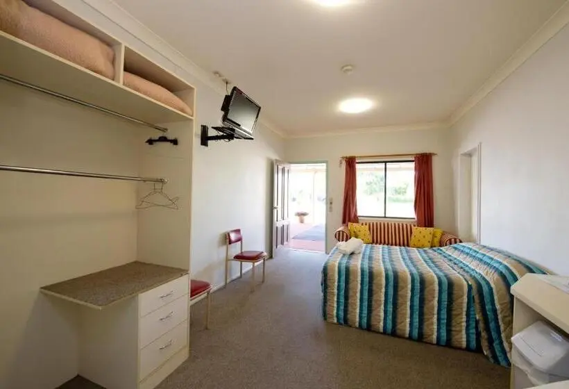 Standard-invahuone, Lamington Hotel Motel   Detached Motel