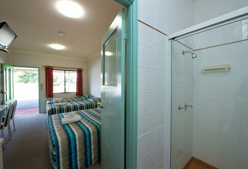 Четырехместный Номер Стандарт, Lamington Hotel Motel   Detached Motel