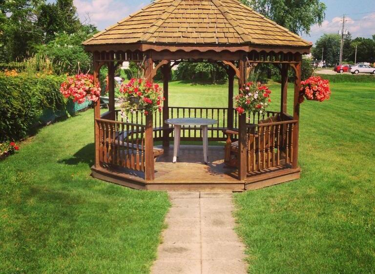 חדר סטנדרט שתי מיטות זוגיות, Majers Motel