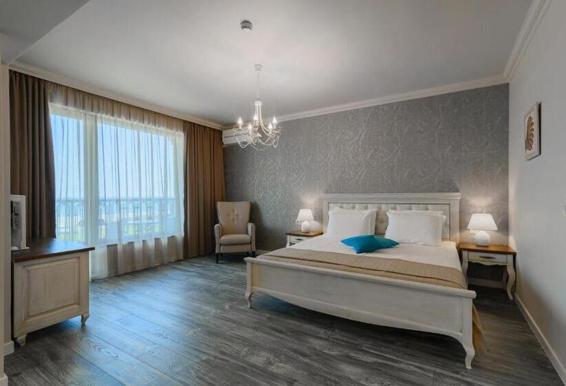 Апартаменты 1 Спальня Вид на Море, Sunny Castle Hotel   All Inclusive And Free Parking