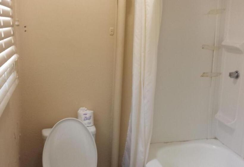 غرفة ديلوكس, Tc Motel