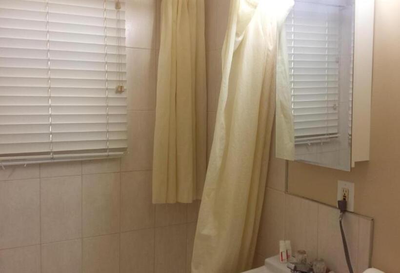 Номер Стандарт с Балконом, Tc Motel