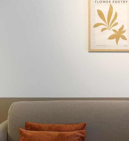 デラックススタジオ, Ermass Modern Living Apartments