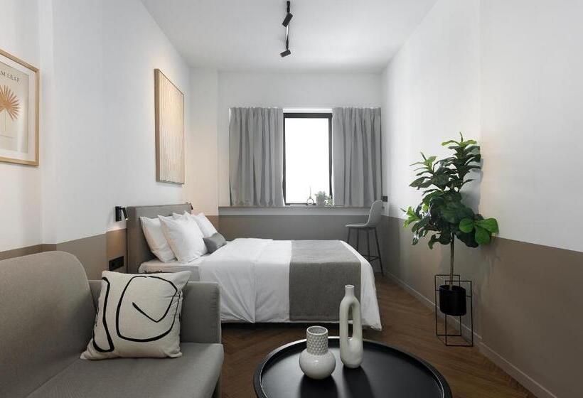 スーペリアスタジオ, Ermass Modern Living Apartments