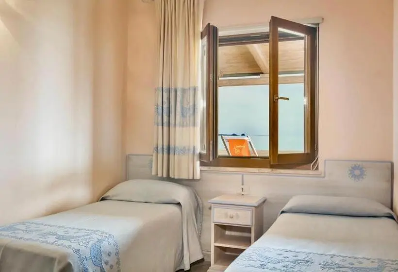 オーシャンビュースイート, Residence With Private Beach In Bosa Marina Just 100 Meters From The Sea