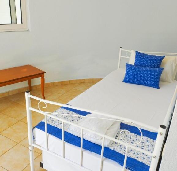 テラス付き1ベッドルームアパートメント, Menta Studios