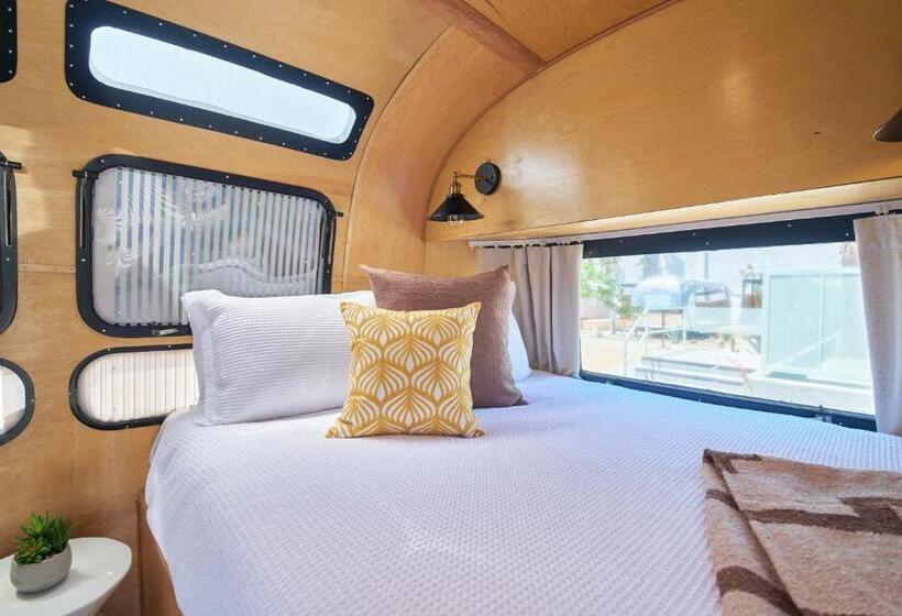 Люкс Повышенной Комфортности, Acres Landing