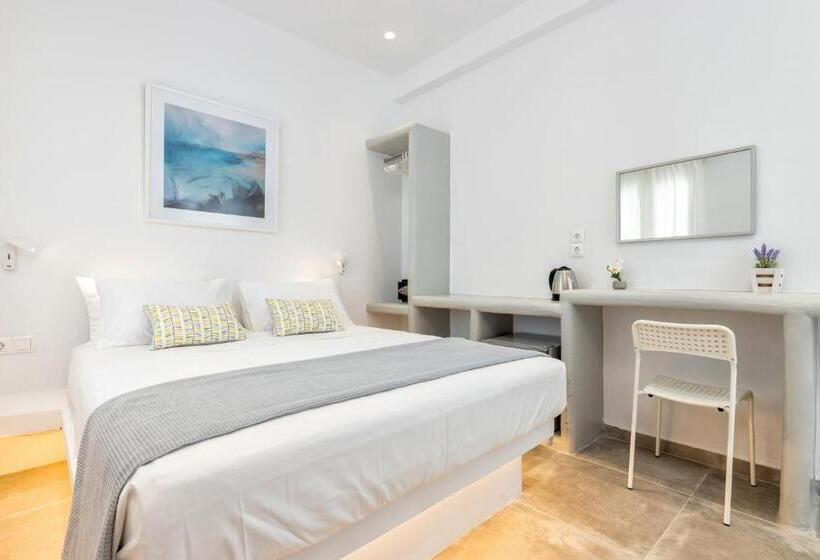 Номер Стандарт, Pelican Paros