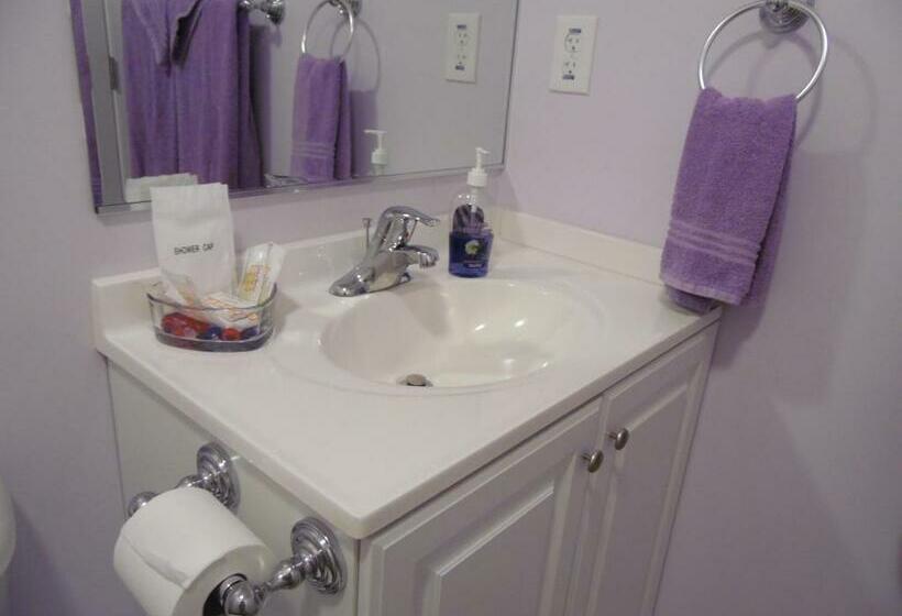 اتاق استاندارد, Cantuta Inn