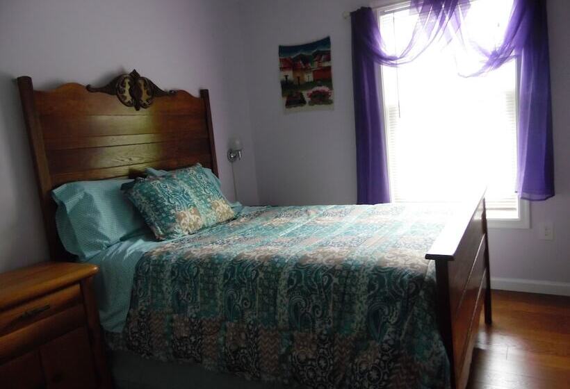 اتاق استاندارد, Cantuta Inn