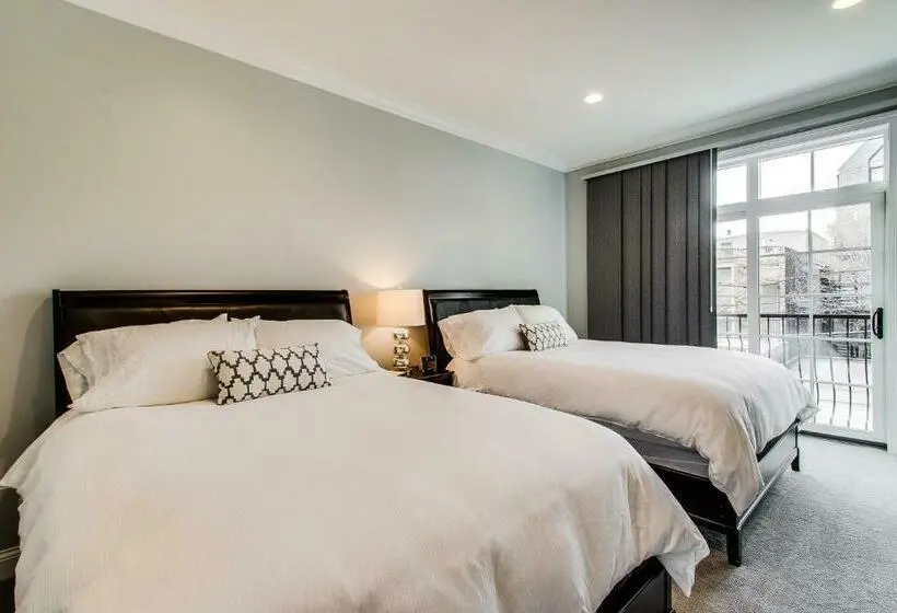 اتاق سوپریور, The Sono Chicago