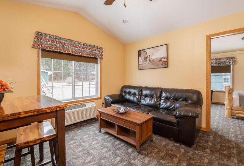 小室, Black Elk Resort