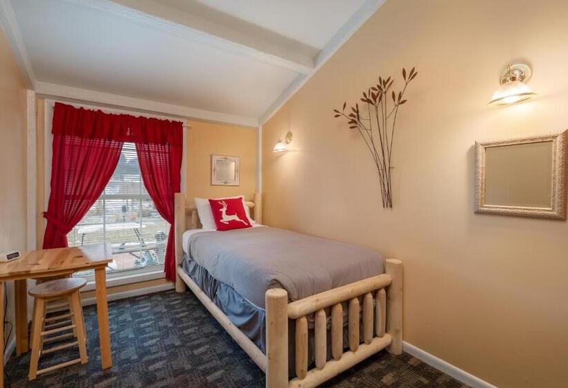 小室, Black Elk Resort