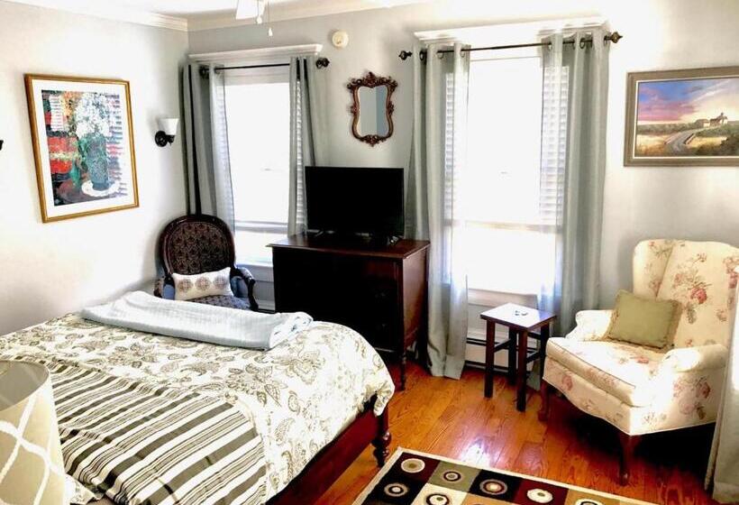 Люкс, Bourne Bed And Breakfast